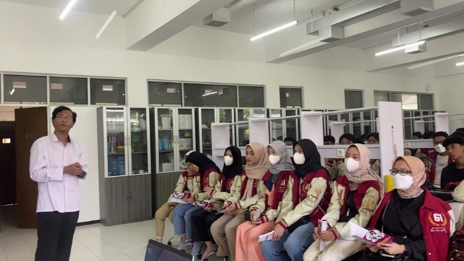 Kunjungan Studi SMA Negeri 1 Bekasi ke Program Studi Bioteknologi Universitas Negeri Malang