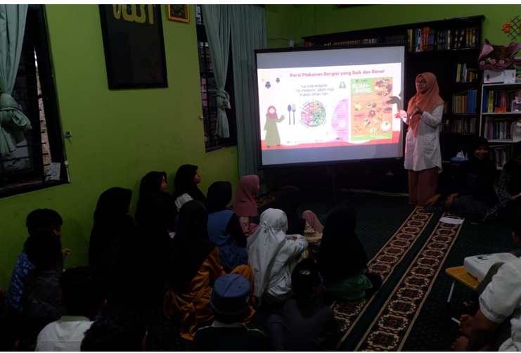 SEMARAKKAN RAMADAN, HMP GENOM BIOTEKNOLOGI UM MENGADAKAN Bioteknologi Sharing in Ramadan “Sharing Session: Pentingnya Nilai-nilai Toleransi” di Panti Asuhan Malang