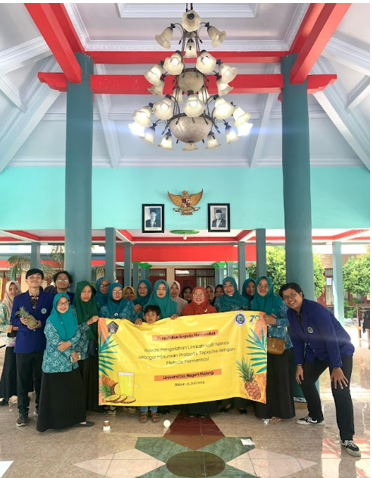 ENCOURAGING KEBONDUREN RESIDENTS TO ENGAGE IN ENTREPRENEURSHIP: TURNING PINEAPPLE PEELS INTO TEPACHE DRINKS TO SUPPORT SDGS 3, 7, 8, AND 15