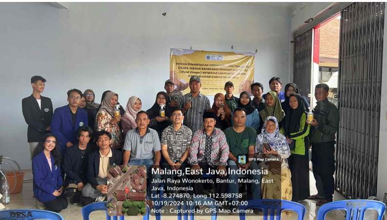Bioteknologi UM Luncurkan Inovasi Cuka Kayu Berbahan Limbah Kelapa di Desa Rejosari untuk Dukung SDGs Pekerjaan Layak dan Pertumbuhan Ekonomi